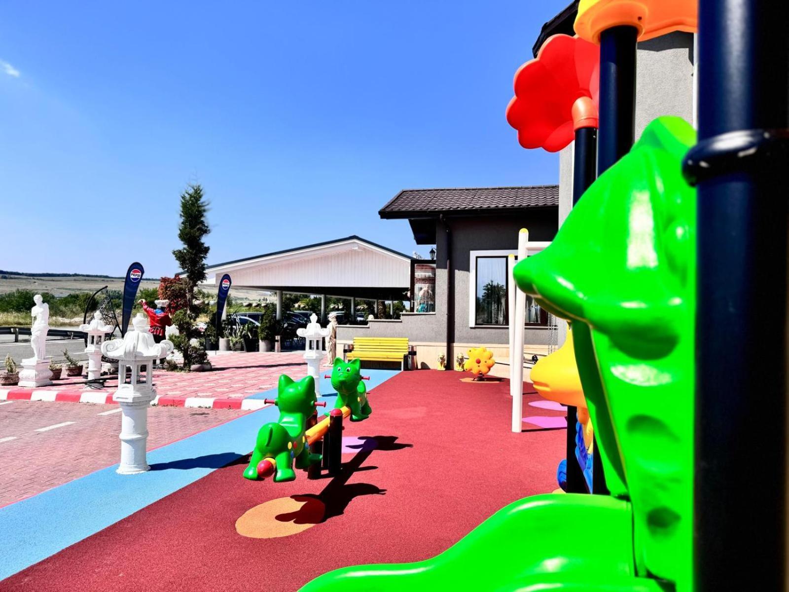 Hanul Domnesc Imperial Hotel & Spa Călan Buitenkant foto