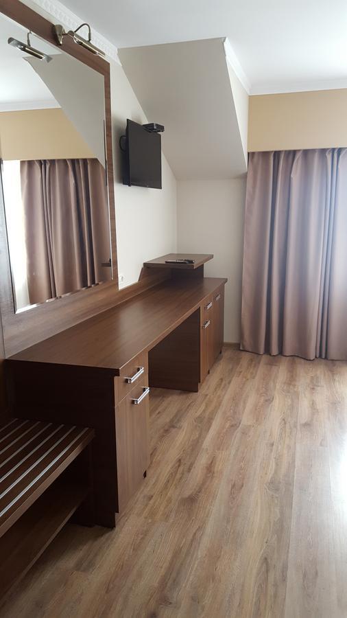 Hanul Domnesc Imperial Hotel & Spa Călan Buitenkant foto